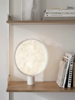 Tense Portable Bordlampe, hvid fra New Works