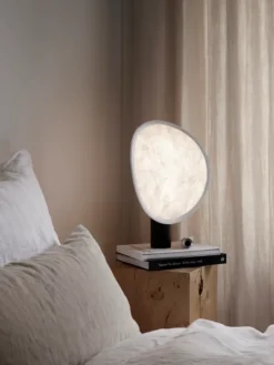 Tense Portable Bordlampe, sort fra New Works