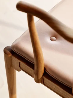80th Anniversary Edition Kinastolen af Hans J. Wegner