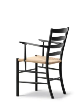 The Klint Armchair, sortlakeret eg fra Fredericia Furniture