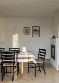 The Klint Chair, sortlakeret eg fra Fredericia Furniture