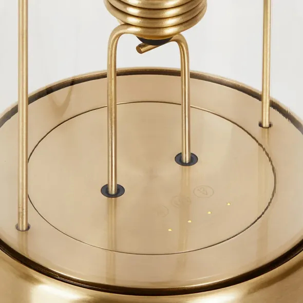 The Muse Portable Lampe, Solid Brass fra Tala