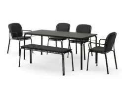 Thorvald havemøbelsæt i Warm Black med 1 bord, 4 stole og 1 bænk inkl. hynder fra &Tradition