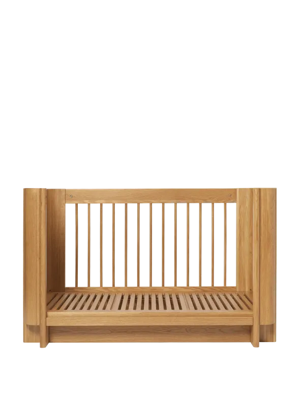 Tilu Baby Cot tremmeseng, olieret eg fra Ferm Living