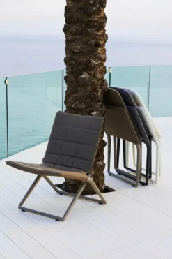 Traveller Lounge Klapstol, soft touch fra Cane-line
