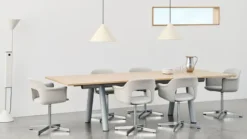 Twist Floor Lamp fra Hay