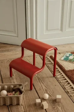 Up Step Stool fra Ferm Living