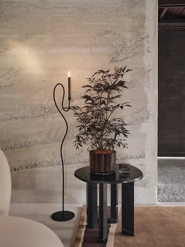 Valse Floor Candle Holder fra Ferm Living