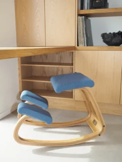 Variable Balans Stol, light brown wood fra Variér