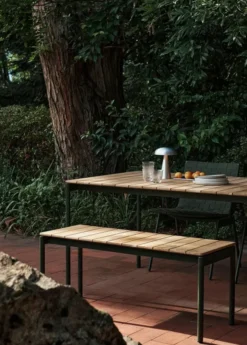 Ville AV26 Havebord, 220x90 fra &Tradition