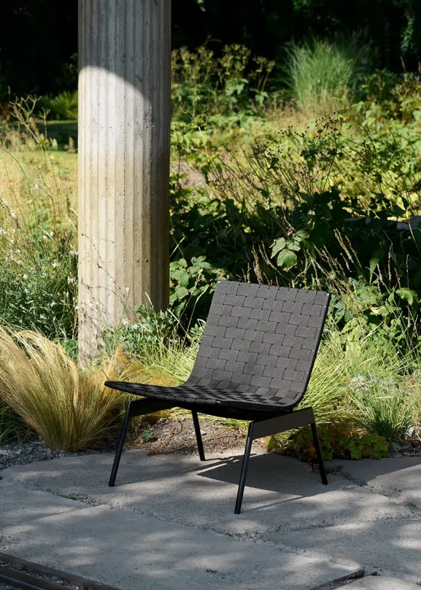 Ville AV44 Loungestol fra &Tradition