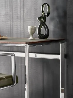 VIPP430 Studio Desk, bosco leather fra Vipp