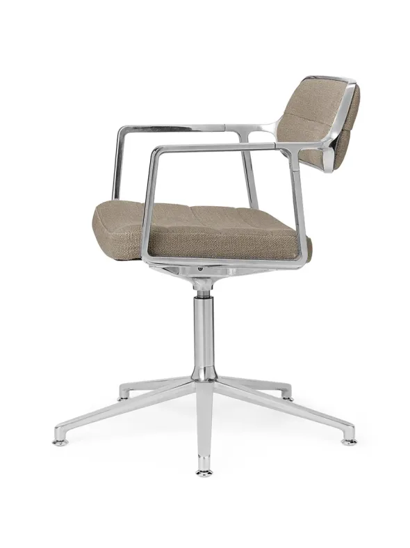 VIPP453 Swivel+ Chair, dark sand tekstil fra Vipp