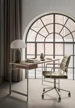 Vipp455+ Swivel Chair med hjul