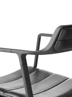 VIPP452 Swivel Chair m/sort stel, sort læder fra Vipp