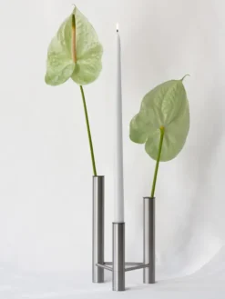 VISTA vase og lysestage, mat stål fra Kay Bojesen
