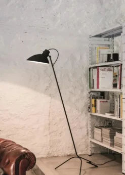 VV Cinquanta gulvlampe fra Astep