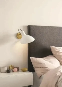 VV Cinquanta væglampe fra Astep