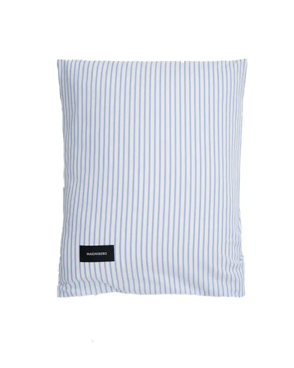 Wall Street Oxford Pillow Cover 50x70 cm fra Magniberg