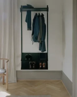 Wardrobe Shelf 1 fra New Works