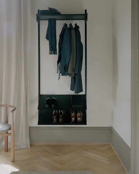 Wardrobe Shelf 1 fra New Works