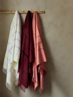 Warp & Weft Plaid, coral/amber fra Silkeborg Uldspinderi