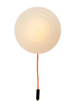 Whipped Wall Lamp, luminous orange fra LEO Objects