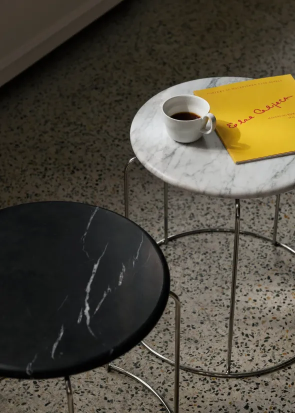 Wire Stool Marble Top VP11 af Verner Panton
