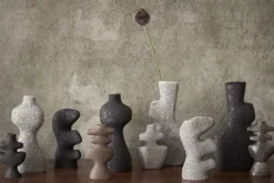 Yara Vase Medium, grey pumice fra Ferm Living