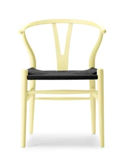 Y-stol CH24 Soft Hollyhock med sort flet af Hans J. Wegner