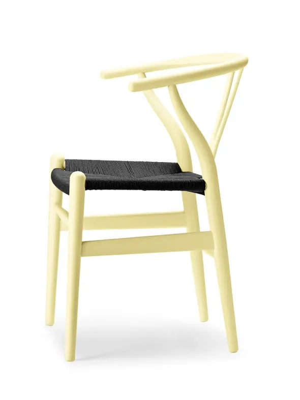 Y-stol CH24 Soft Hollyhock med sort flet af Hans J. Wegner