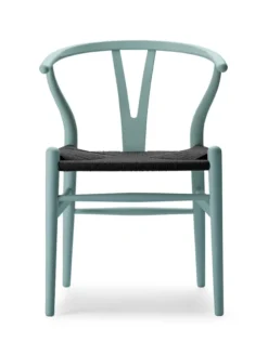 Y-stol CH24 Soft Pewter med sort flet af Hans J. Wegner