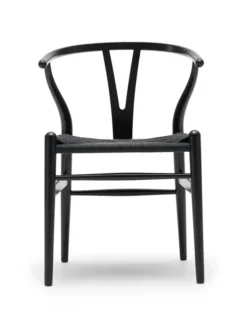Y-stol CH24, sort eg med sort flet af Hans J. Wegner