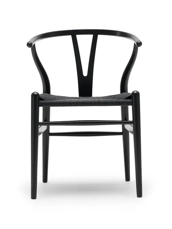 Y-stol CH24, sort eg med sort flet af Hans J. Wegner
